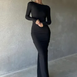 Women's Long-Sleeved Sexy Deep V-Neck Pleated Slim Long Dress 25 Women's Long-Sleeved Sexy Deep V-Neck Pleated Slim Long Dress -Deals Toggenix Store 0c14eb1e0e7cffe2