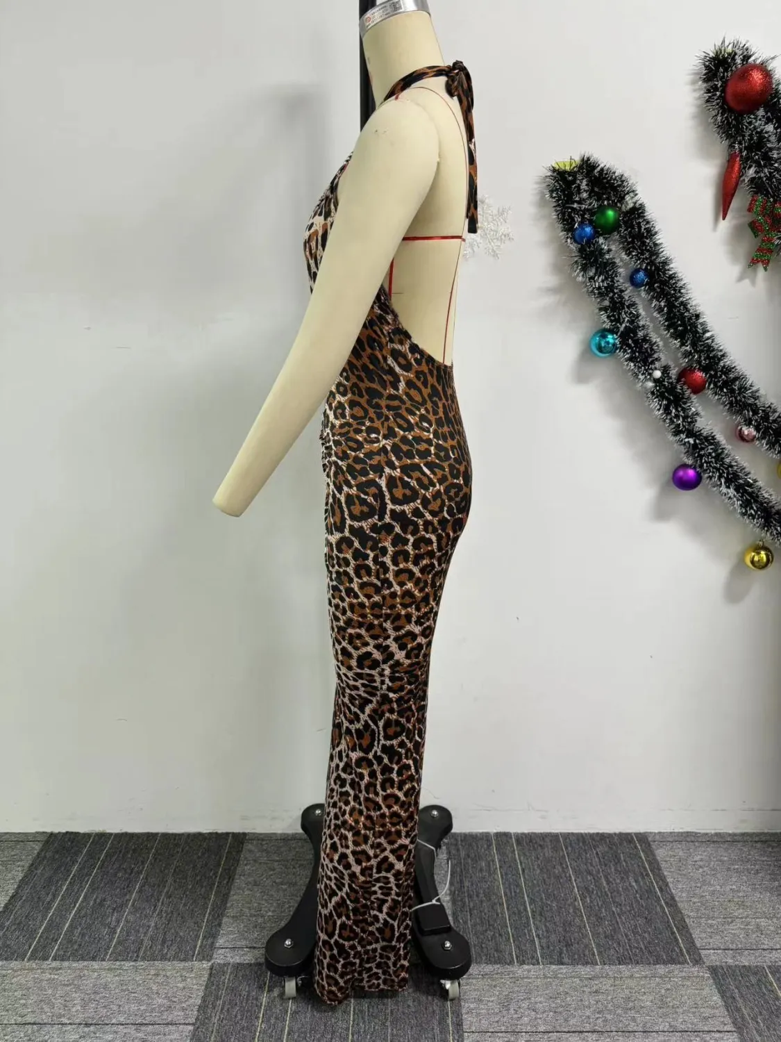 Women Printed Lace-Up Halter Neck Elastic Pleated Bodycon Leopard Print Dress 9 Women Printed Lace-Up Halter Neck Elastic Pleated Bodycon Leopard Print Dress - Image 9