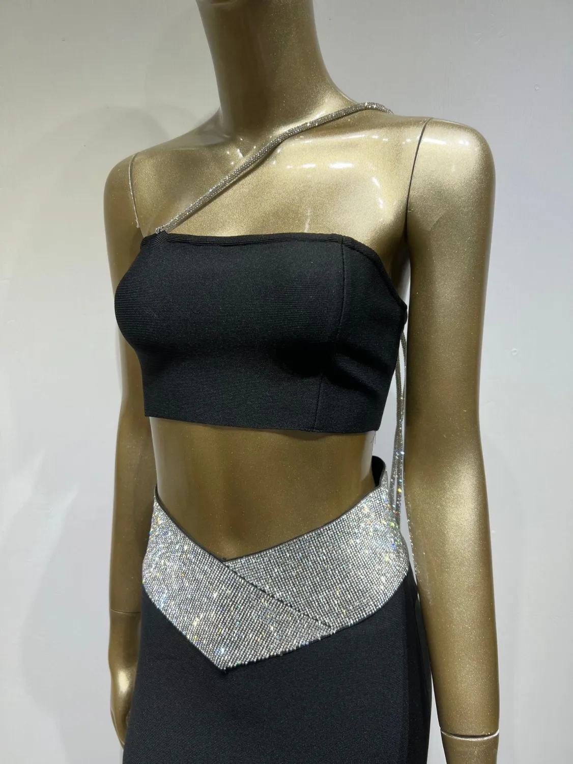 Women Sexy Strapless Crop Top And High Waisted Skirt Two-Piece Set 16 Women Sexy Strapless Crop Top And High Waisted Skirt Two-Piece Set - Image 16