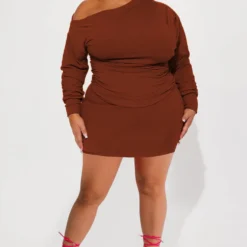 Women's Slash Shoulder Pleated Top Ribbed Skirt Sexy Two-piece Set -Deals Toggenix Store 393d087044d0b112