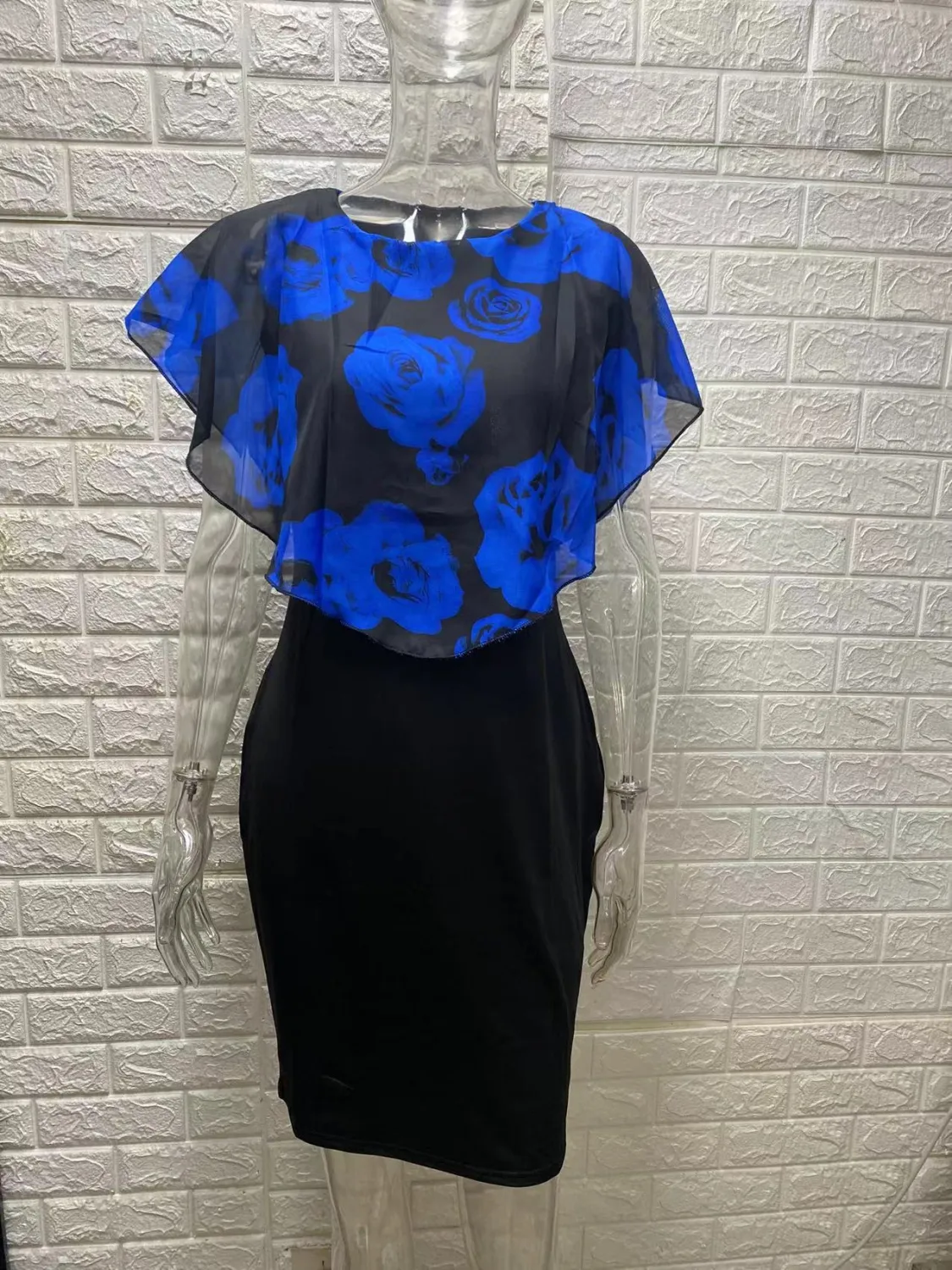 Rose Printed Shawl Women 's Slim Bodycon Plus Size Dress 3 Rose Printed Shawl Women 's Slim Bodycon Plus Size Dress - Image 3