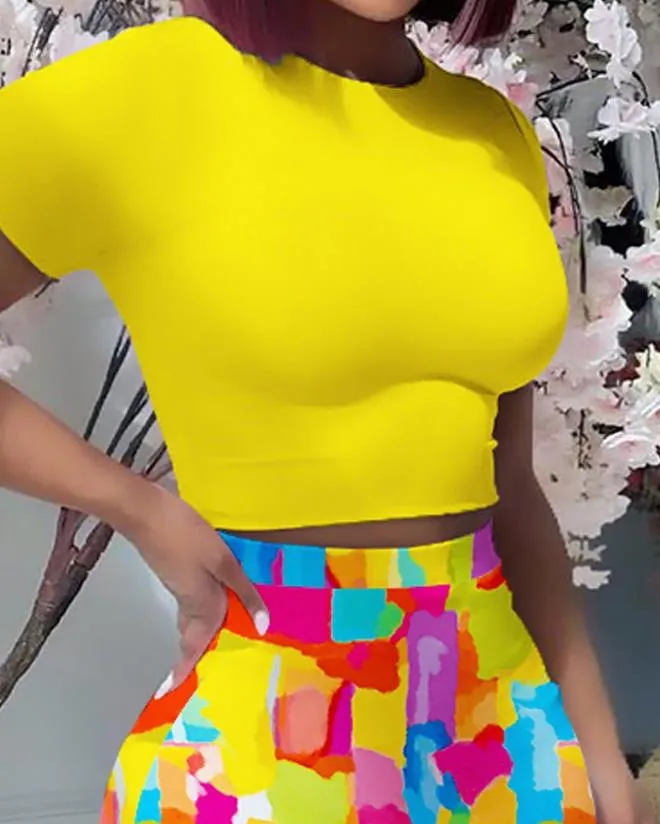 Women's Printed Round Neck Short Sleeve T-Shirt Slim Fit Skirt Sexy Two Piece Set 3 Women's Printed Round Neck Short Sleeve T-Shirt Slim Fit Skirt Sexy Two Piece Set - Image 3