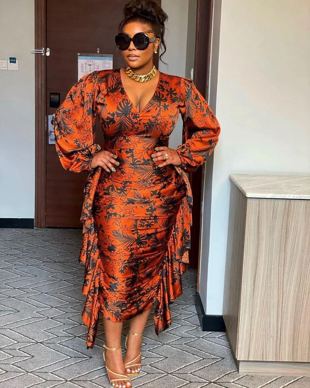 Sexy Printed Ruffled Balloon Sleeve Slim Long Sleeve Bodycon Dress 8 Sexy Printed Ruffled Balloon Sleeve Slim Long Sleeve Bodycon Dress - Image 8