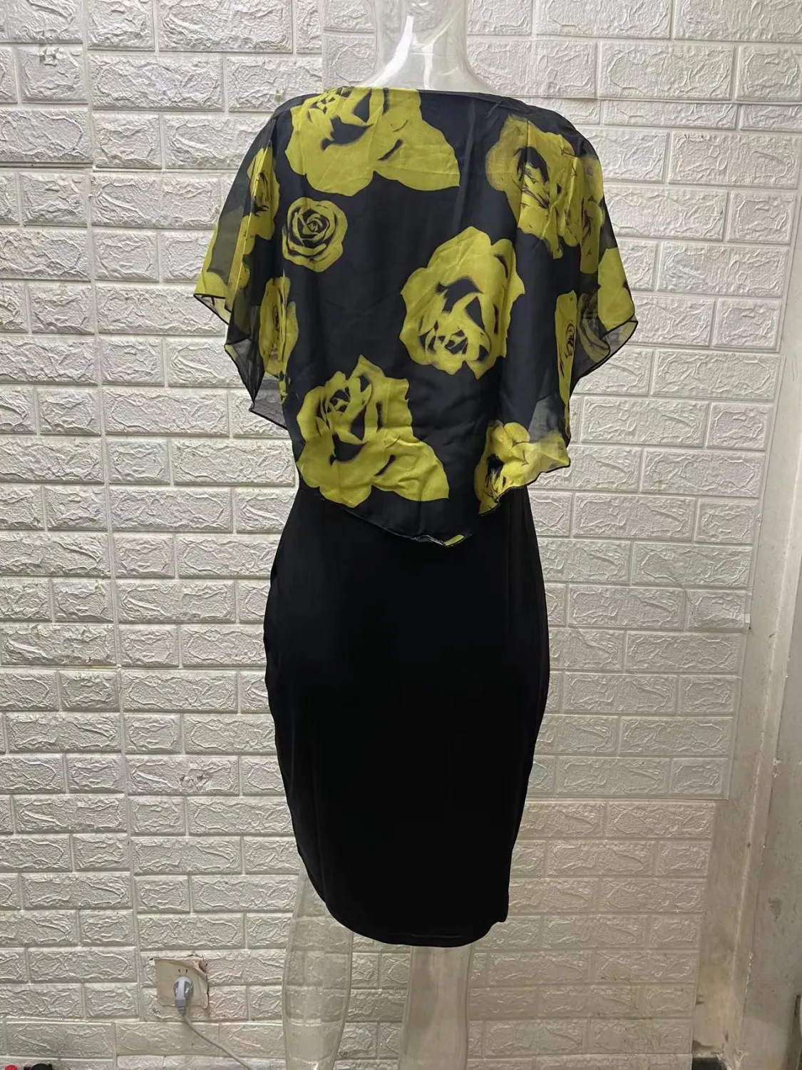 Rose Printed Shawl Women 's Slim Bodycon Plus Size Dress 14 Rose Printed Shawl Women 's Slim Bodycon Plus Size Dress - Image 14