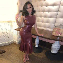 Women PU Leather Round Neck Sleeveless Bodycon Pleated Mermaid Dress -Deals Toggenix Store d1453cf671d44857