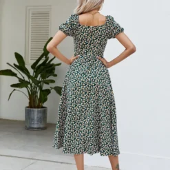 Women's Square Neck Puff Sleeve French Tea Break Dress Trendy Floral Dress -Deals Toggenix Store d5ac99056769a210