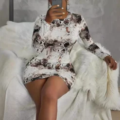 Women's Round Neck Snake Print Long Sleeve Bodycon Dress