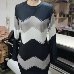 Winter Casual Black Stripe Print Round Neck Long Sleeve Bodycon Dress